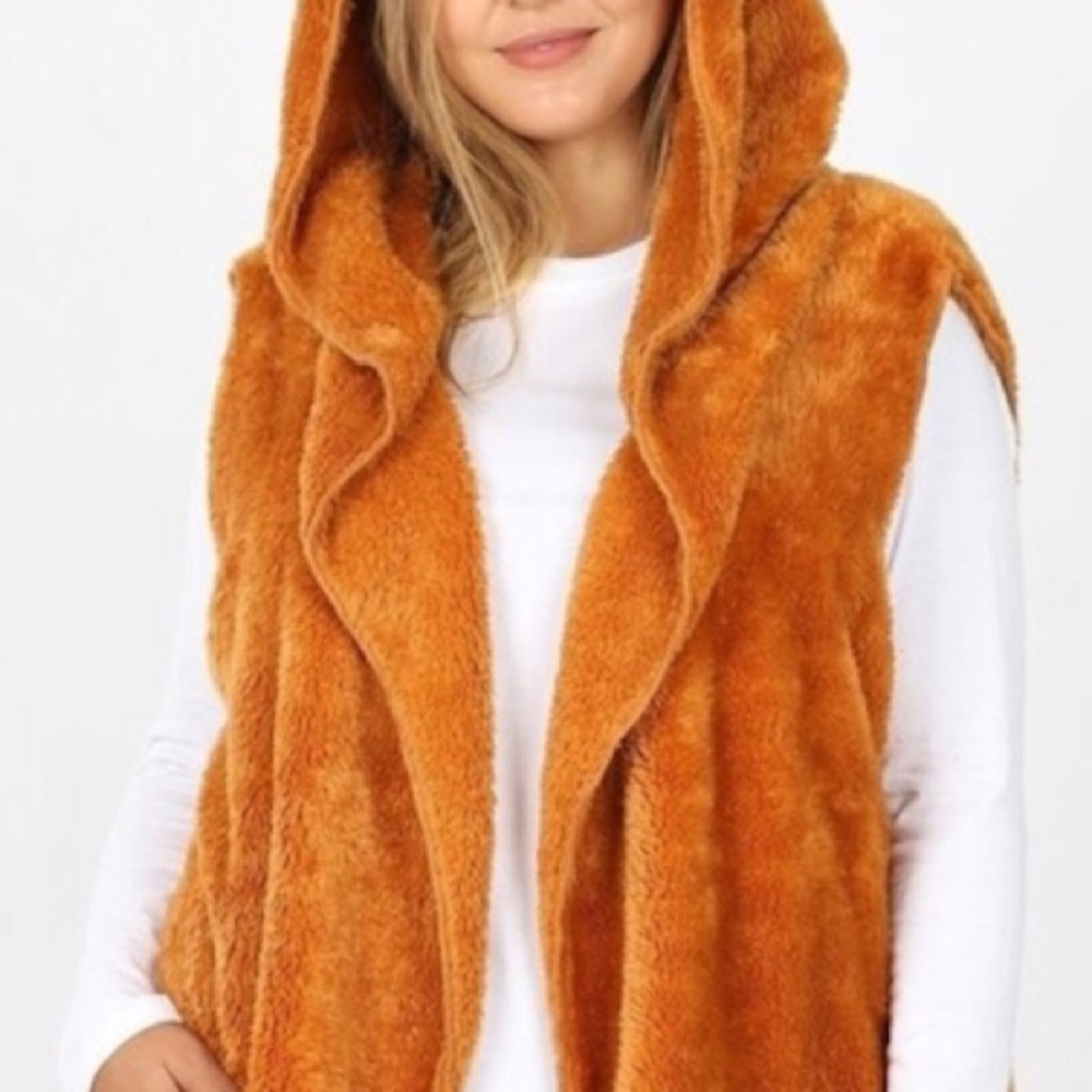 Plus Size Hooded faux fur cocoon vest